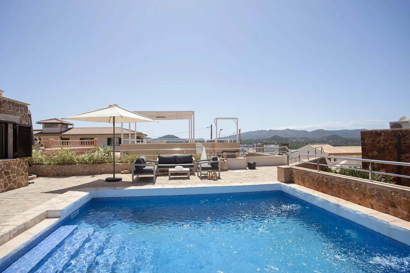 Piscina de Finca rústica en venta en Capdepera con Aire acondicionado, Calefacción y Terraza