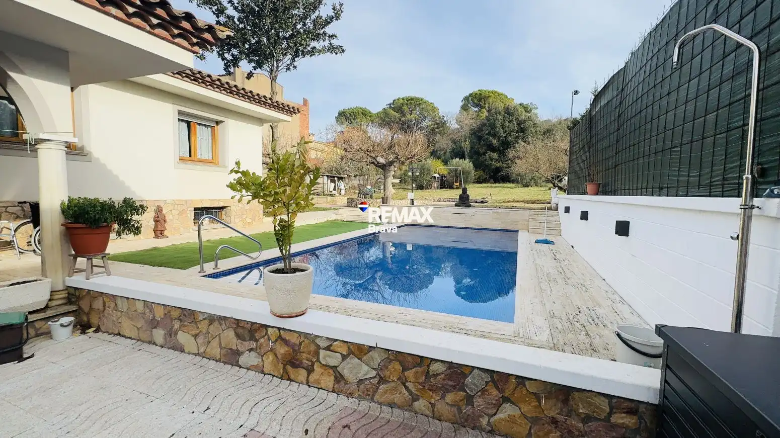 Piscina de Casa o chalet en venta en Girona con Aire acondicionado, Jardín privado y Terraza