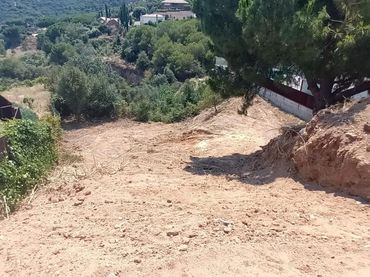 Terreno residencial en venta en Carrer Margarida Abril Gonzal