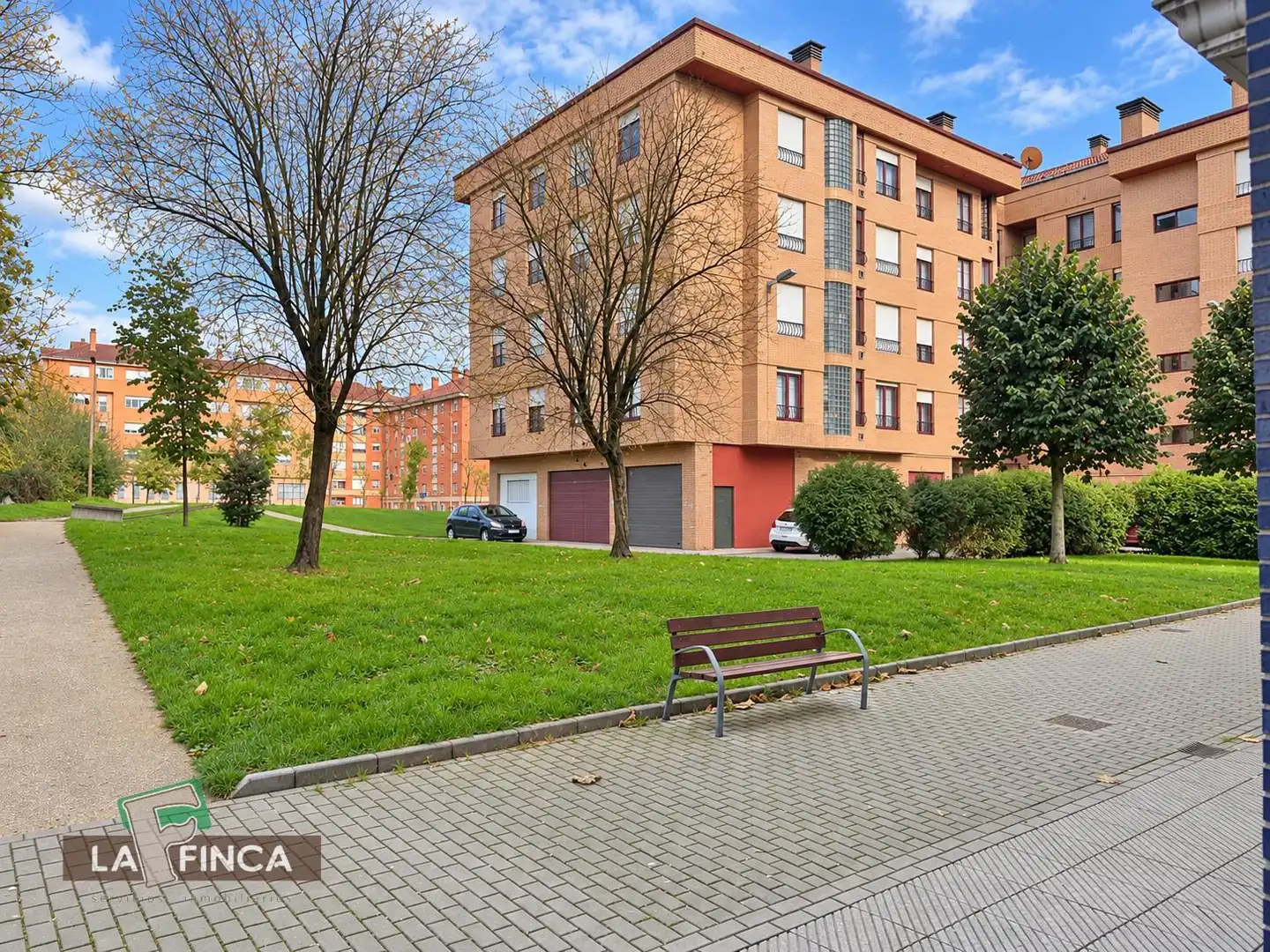 Parkplatz von Wohnung zum Verkauf in Lugones