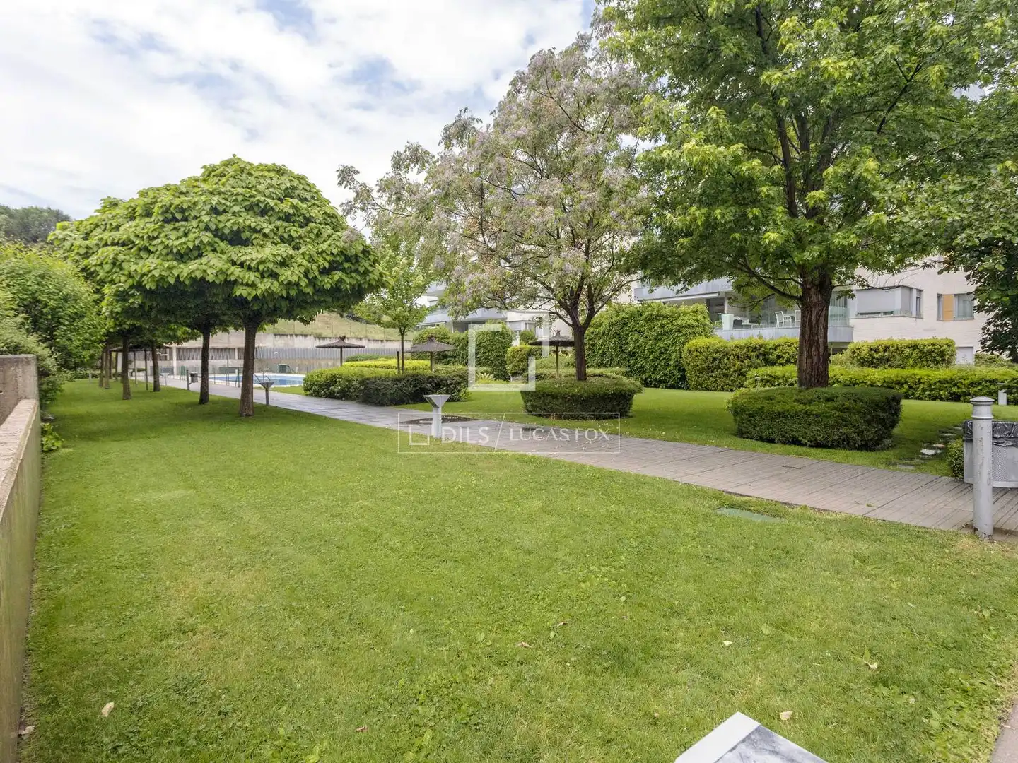 Jardín de Piso de alquiler en Majadahonda con Aire acondicionado, Calefacción y Jardín privado
