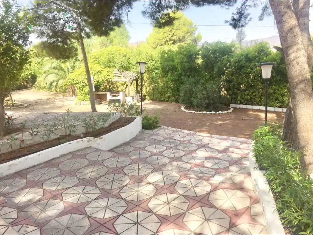 Garden of Houses for sale in Aspe  with Air Conditioner and Swimming Pool