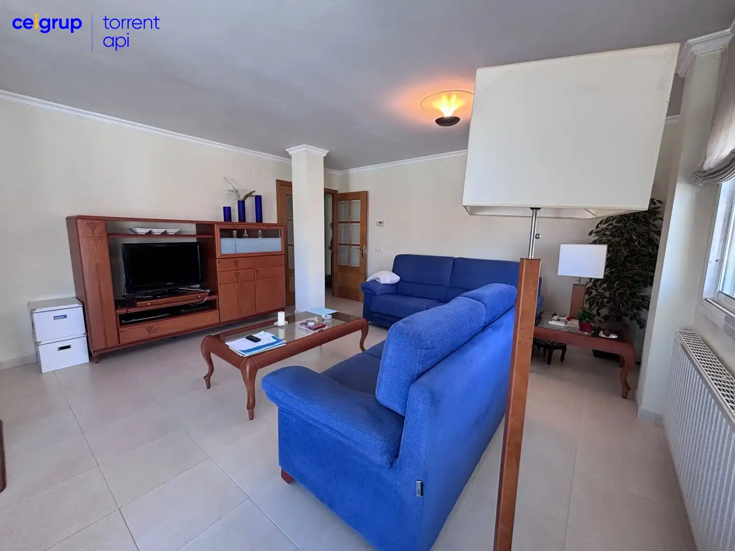 Sala d'estar de Àtic en venda en L'Escala amb Calefacció i Terrassa