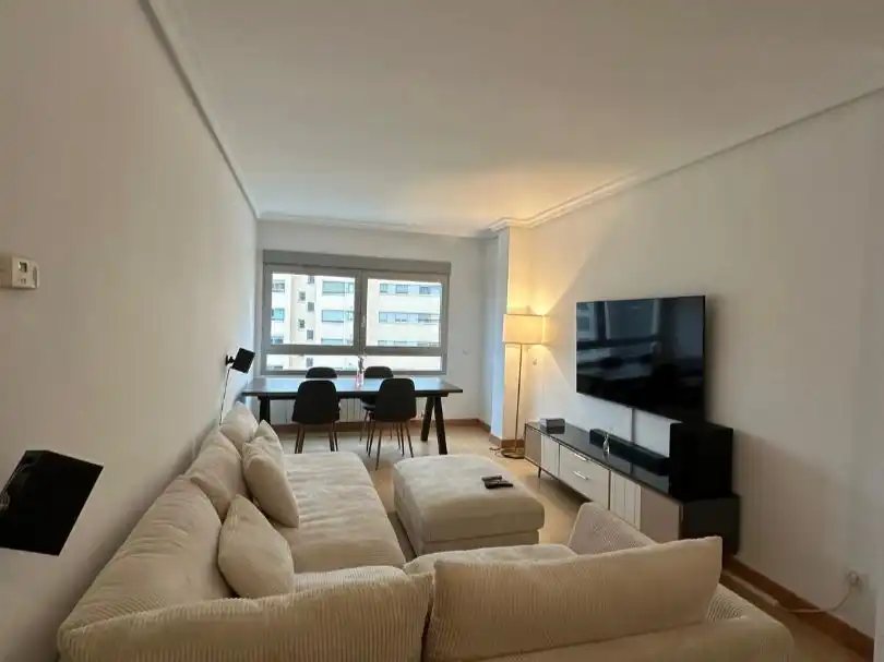 Living room of Flat for rent in Madrid  with Air Conditioner, Heating and Furnished