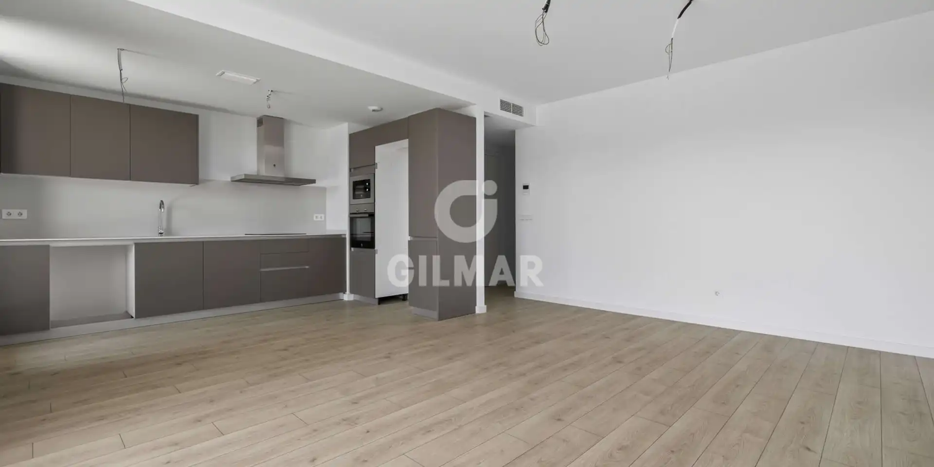 Living room of Ground floor for sale in Tomares  with Heating, Private garden and Storage room