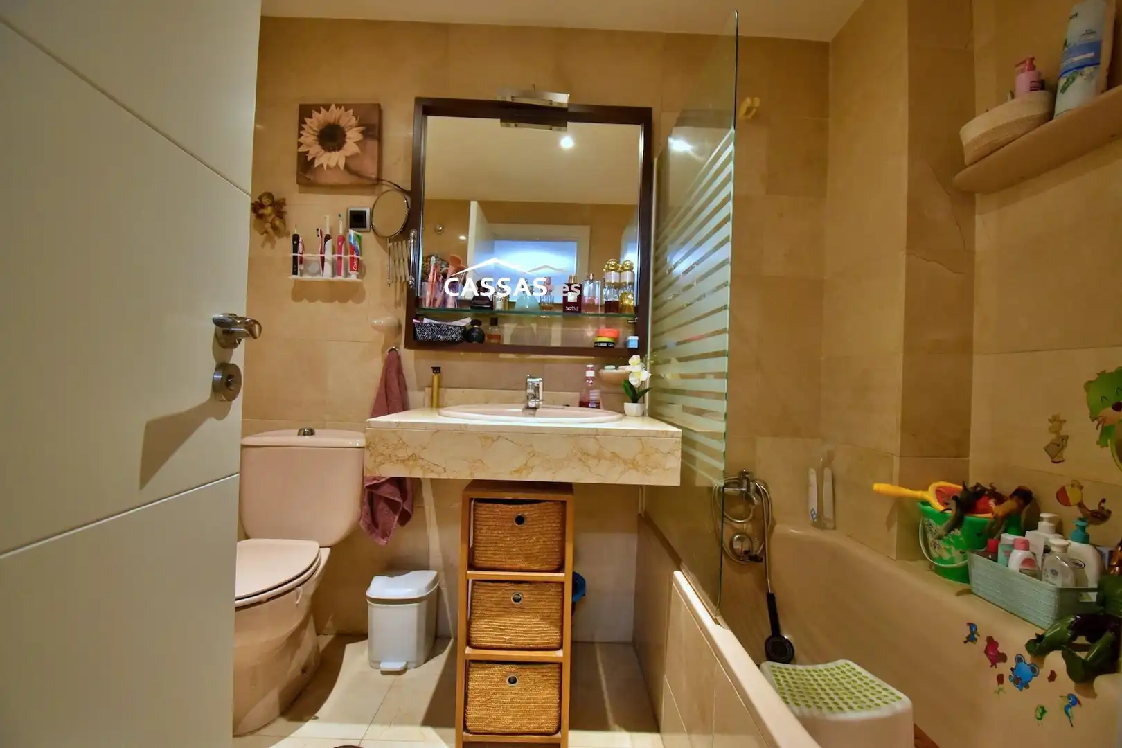 Bathroom of Flat for sale in Torrejón de Ardoz  with Air Conditioner, Heating and Parquet flooring