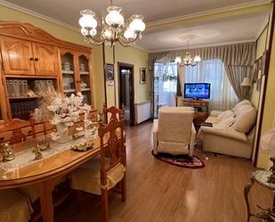 Living room of Flat for sale in Valladolid Capital  with Heating, Parquet flooring and Terrace