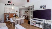 Sala d'estar de Casa adosada en venda en  Granada Capital amb Aire condicionat