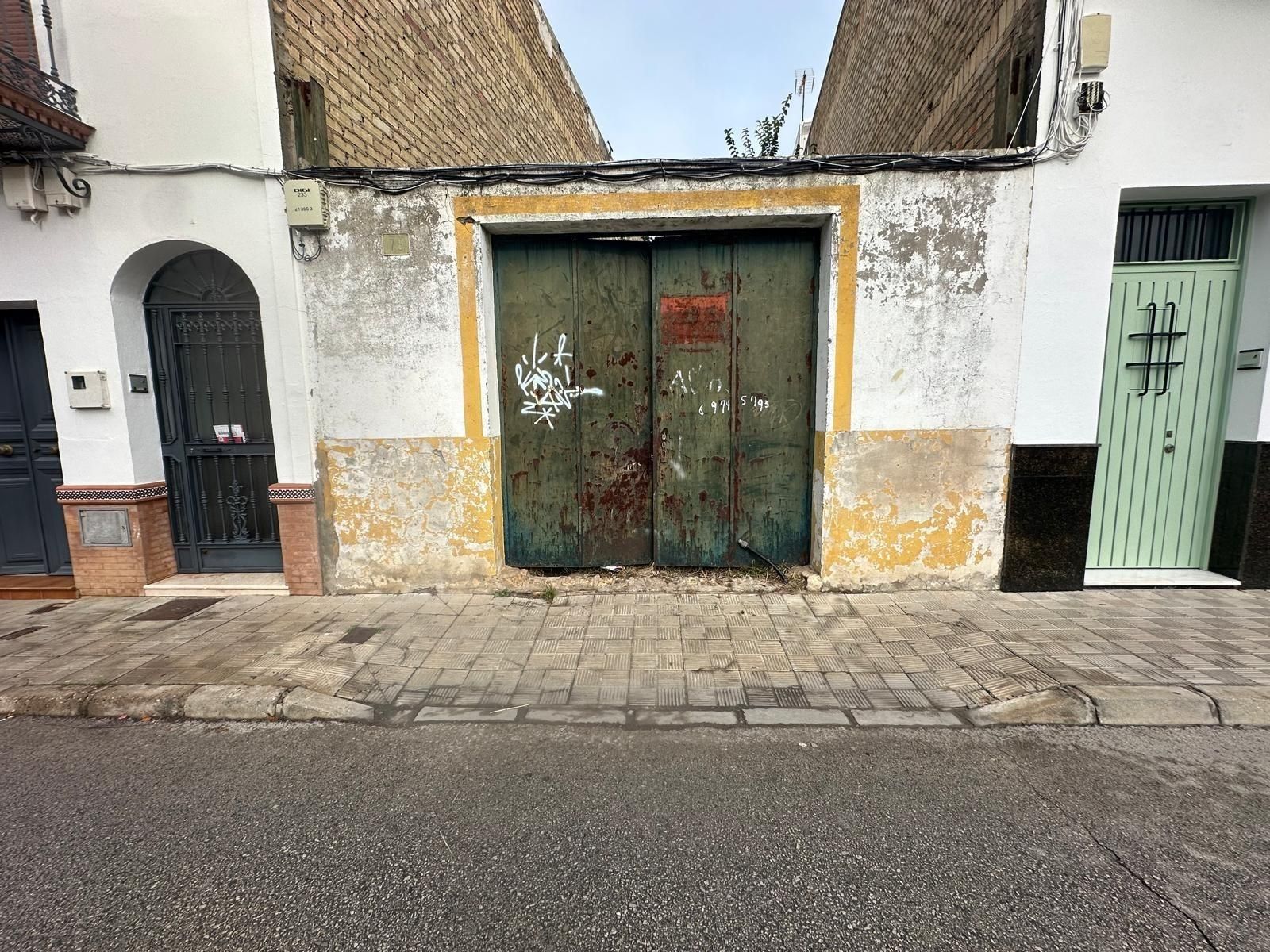 Exterior view of Residential for sale in Los Palacios y Villafranca