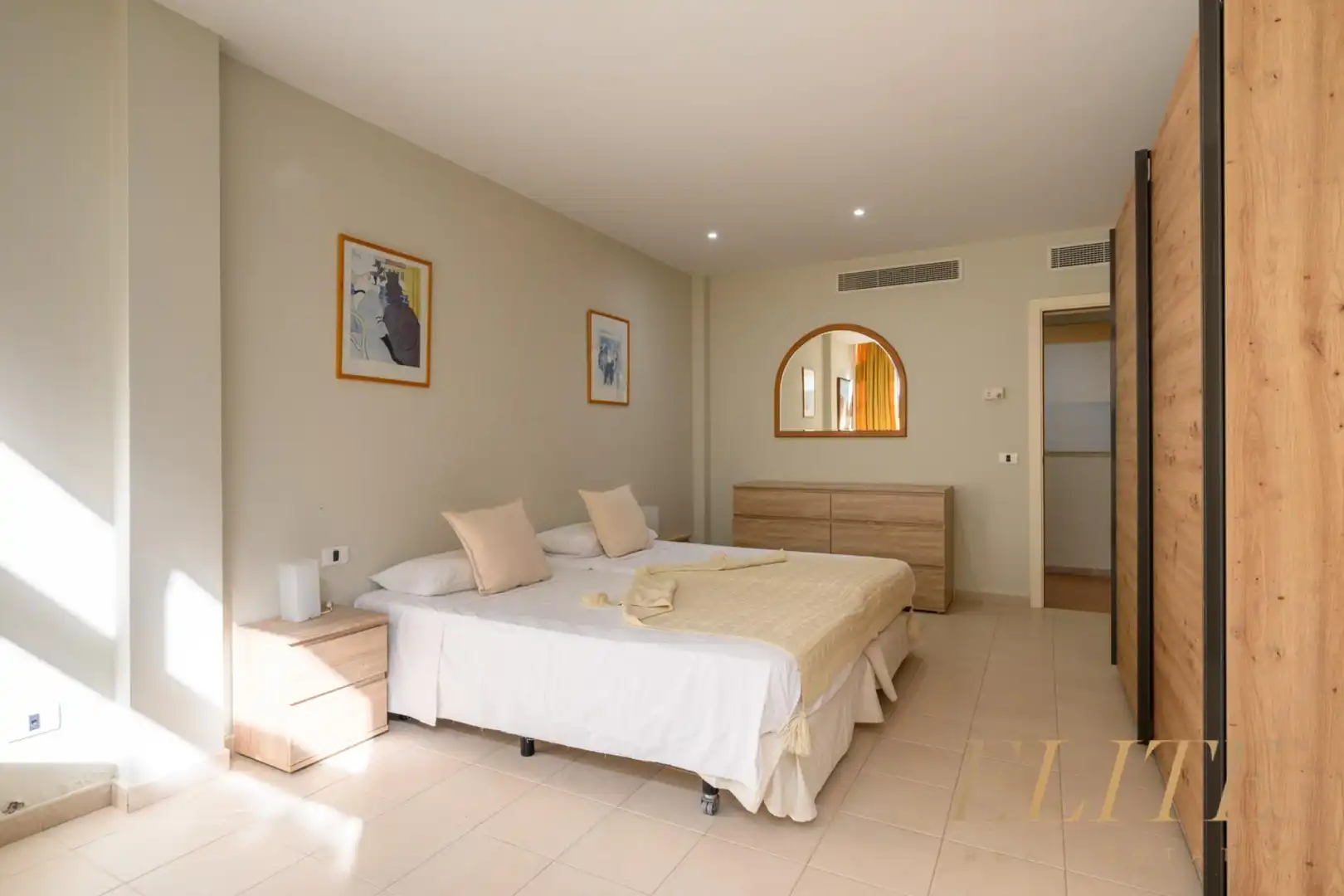 Dormitori de Casa o xalet en venda en San Bartolomé de Tirajana amb Jardí privat, Terrassa i Piscina