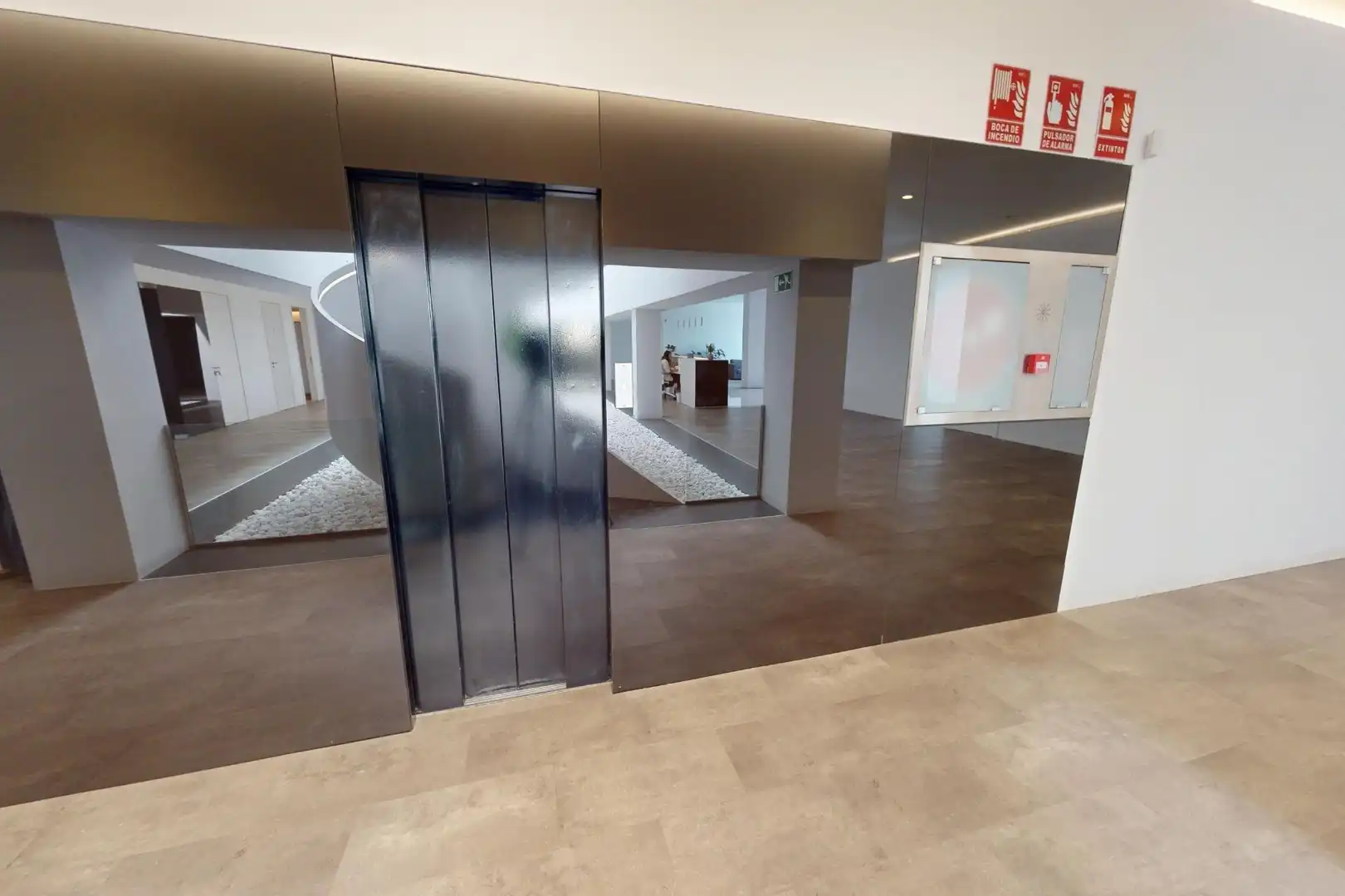Oficina de alquiler en Riba-roja de Túria con Aire acondicionado y Amueblado