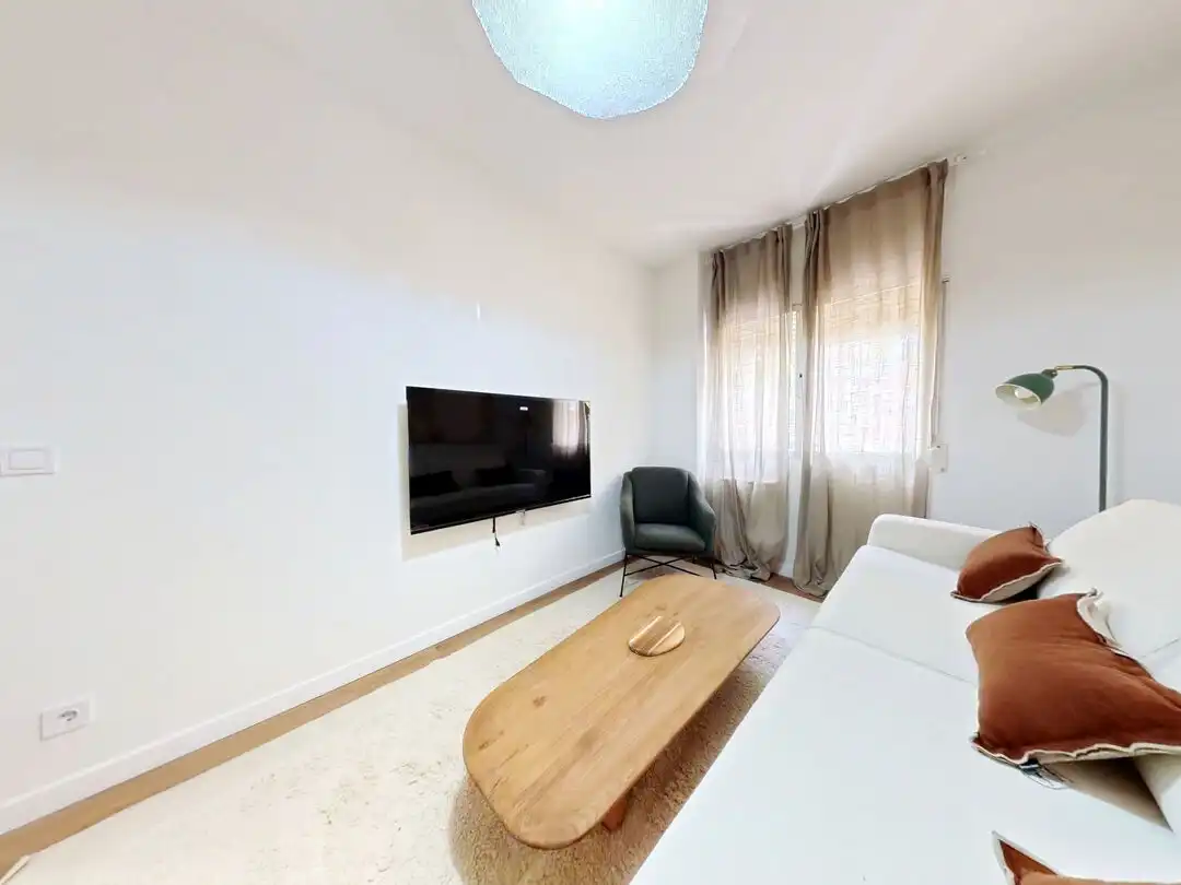 Living room of Flat for sale in Madrid  with Heating and Furnished