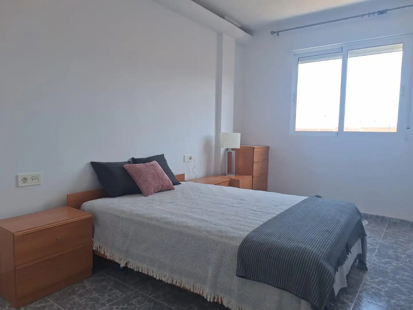 Flat with terrace to rent in Calle Calle Mirasierra, imagen 16