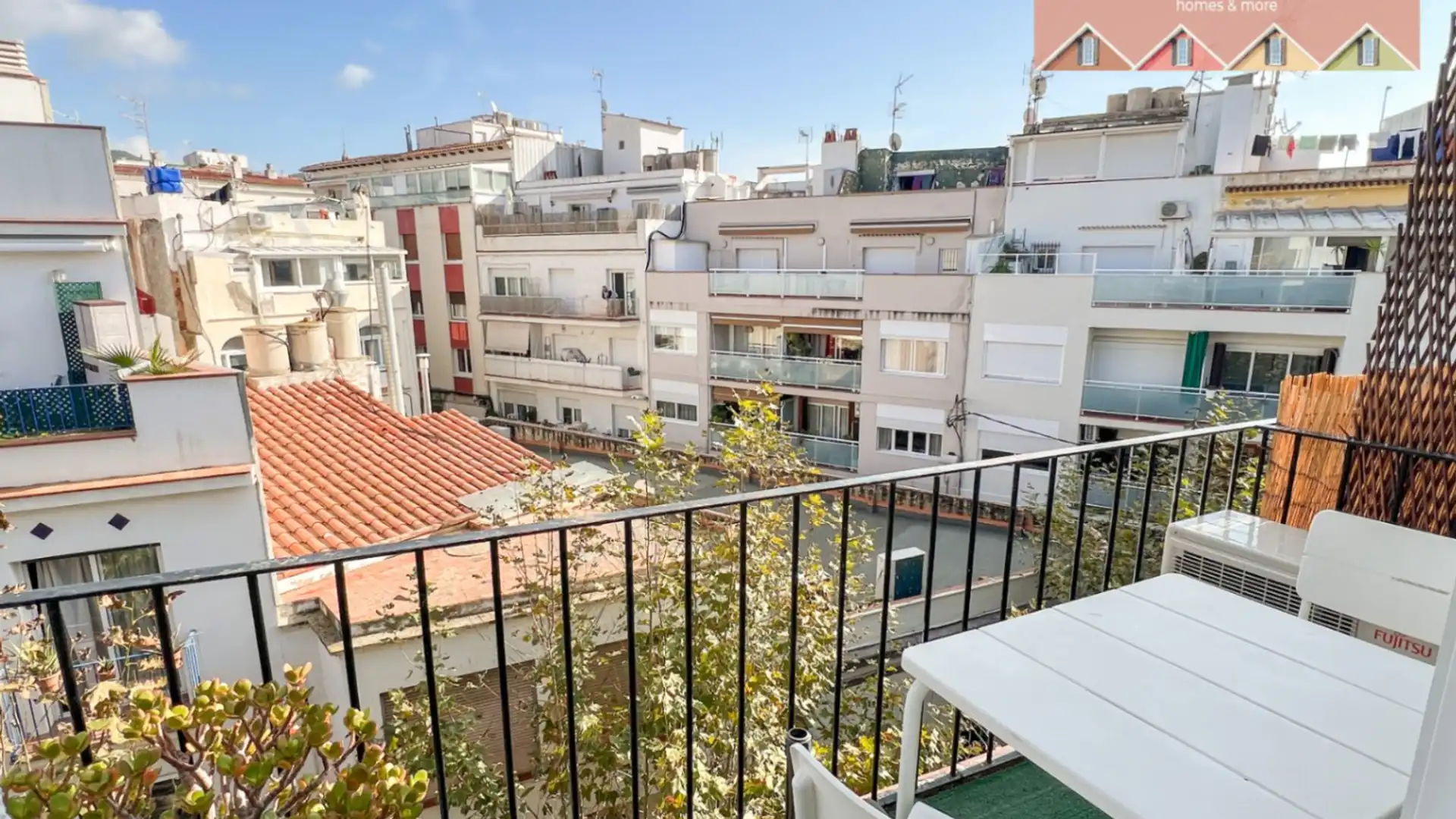 Vista exterior de Apartamento en venta en Sitges con Aire acondicionado, Calefacción y Terraza