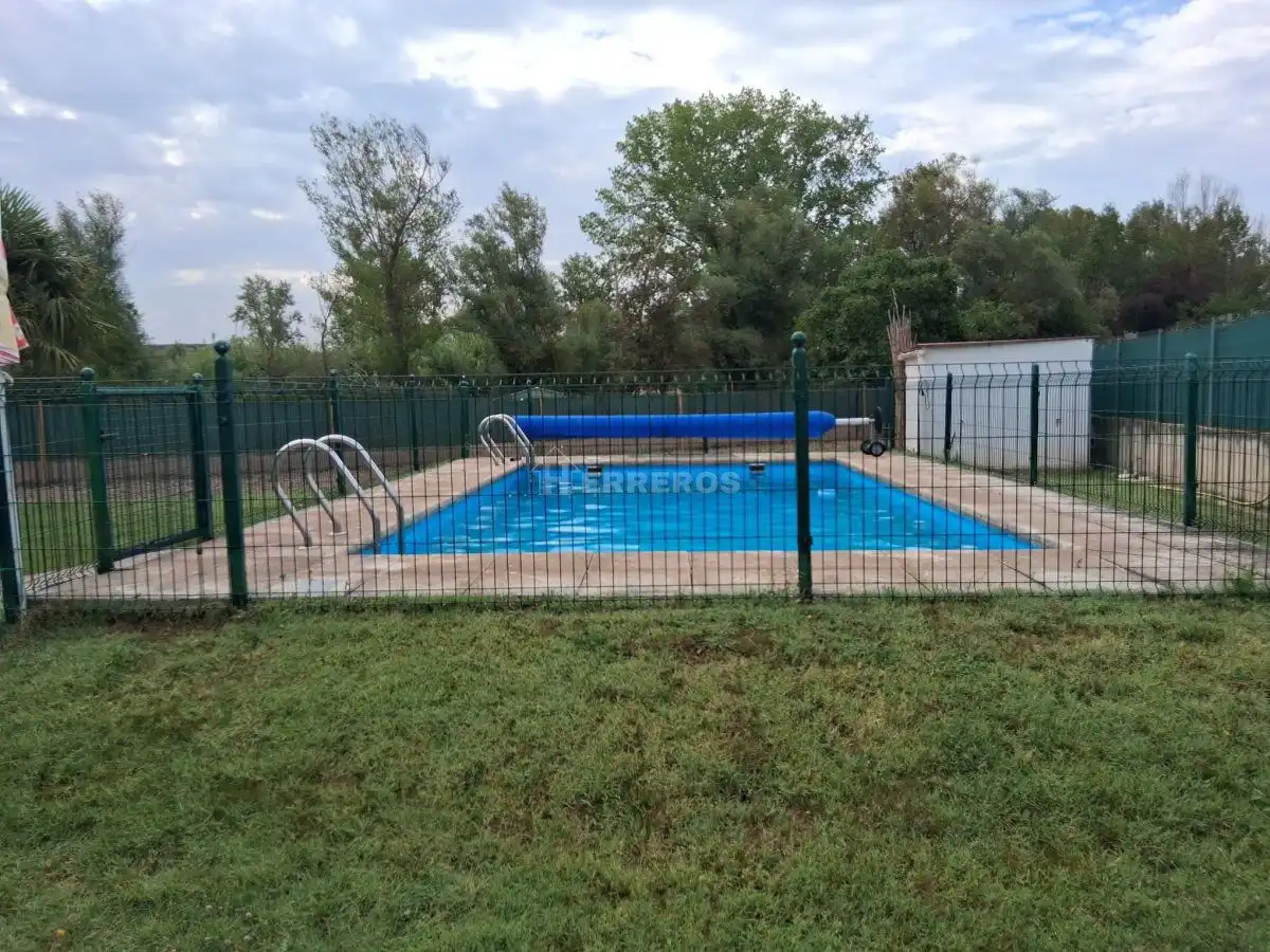 Piscina de Casa o xalet en venda en Ribafrecha amb Calefacció, Traster i Piscina