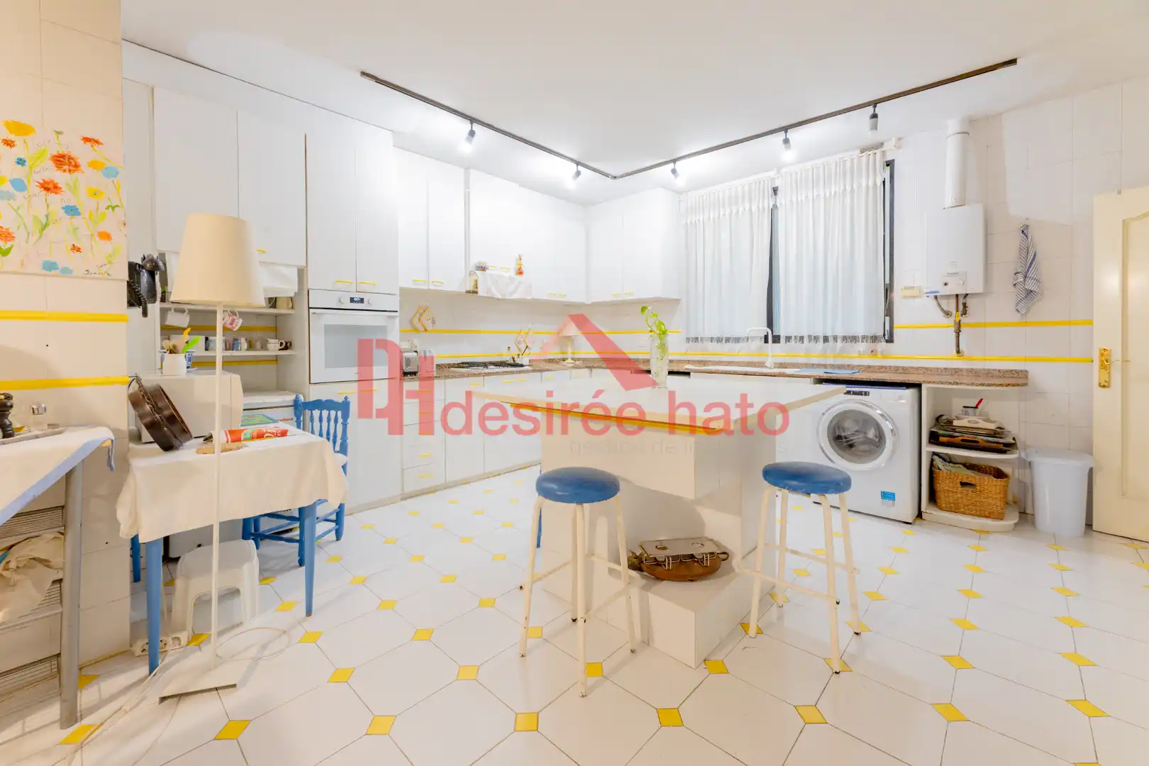 Flat with terrace for sale in Avinguda de María Cristina, imagen 13