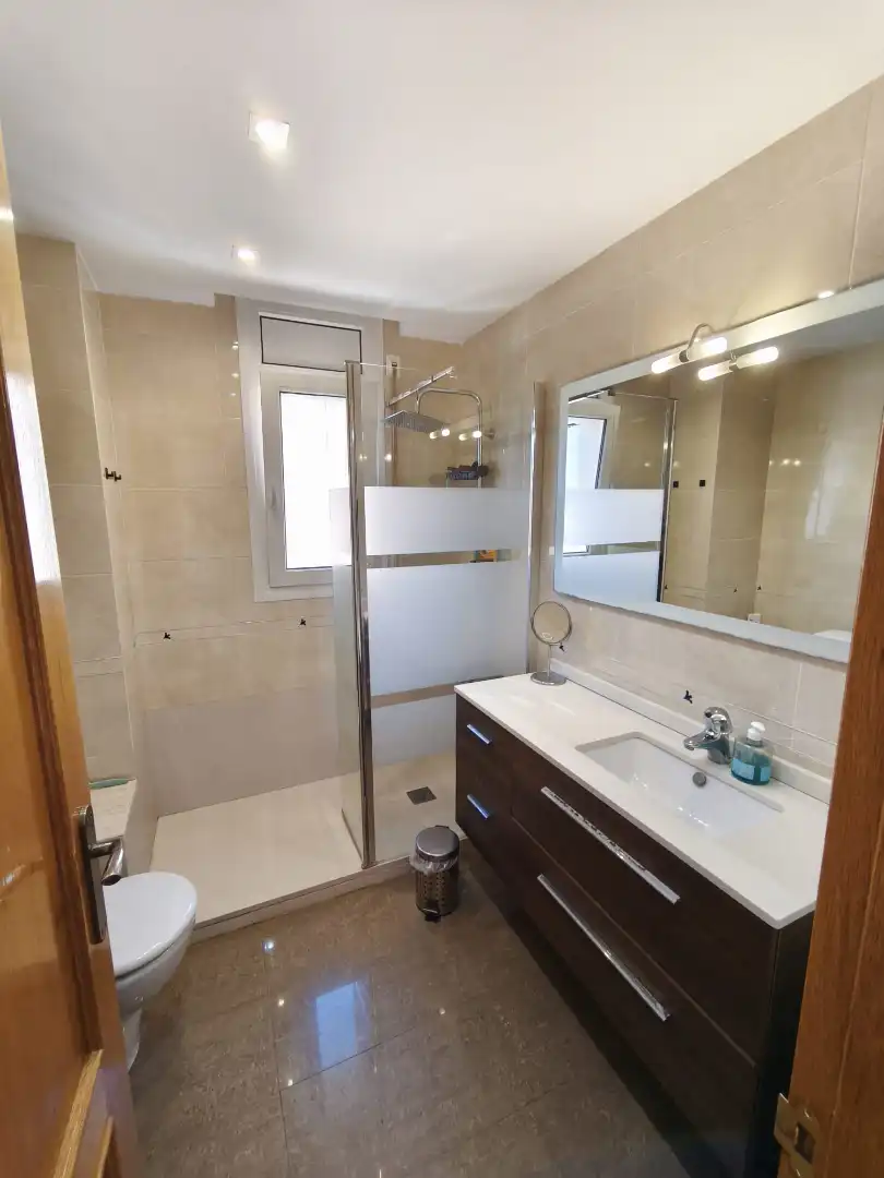 Bathroom of Houses for sale in Cambrils  with Heating, Private garden and Parquet flooring
