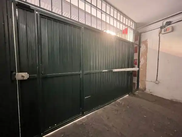 Aparcament en venda a Calle de Calatrava, imagen 5