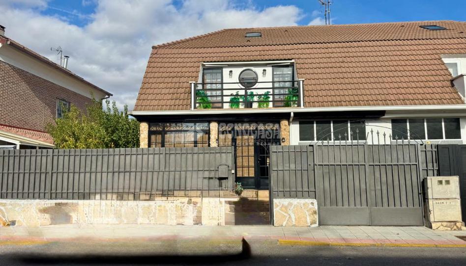 Foto 1 de Casa adosada en venda a Vallehermoso, Guadalajara