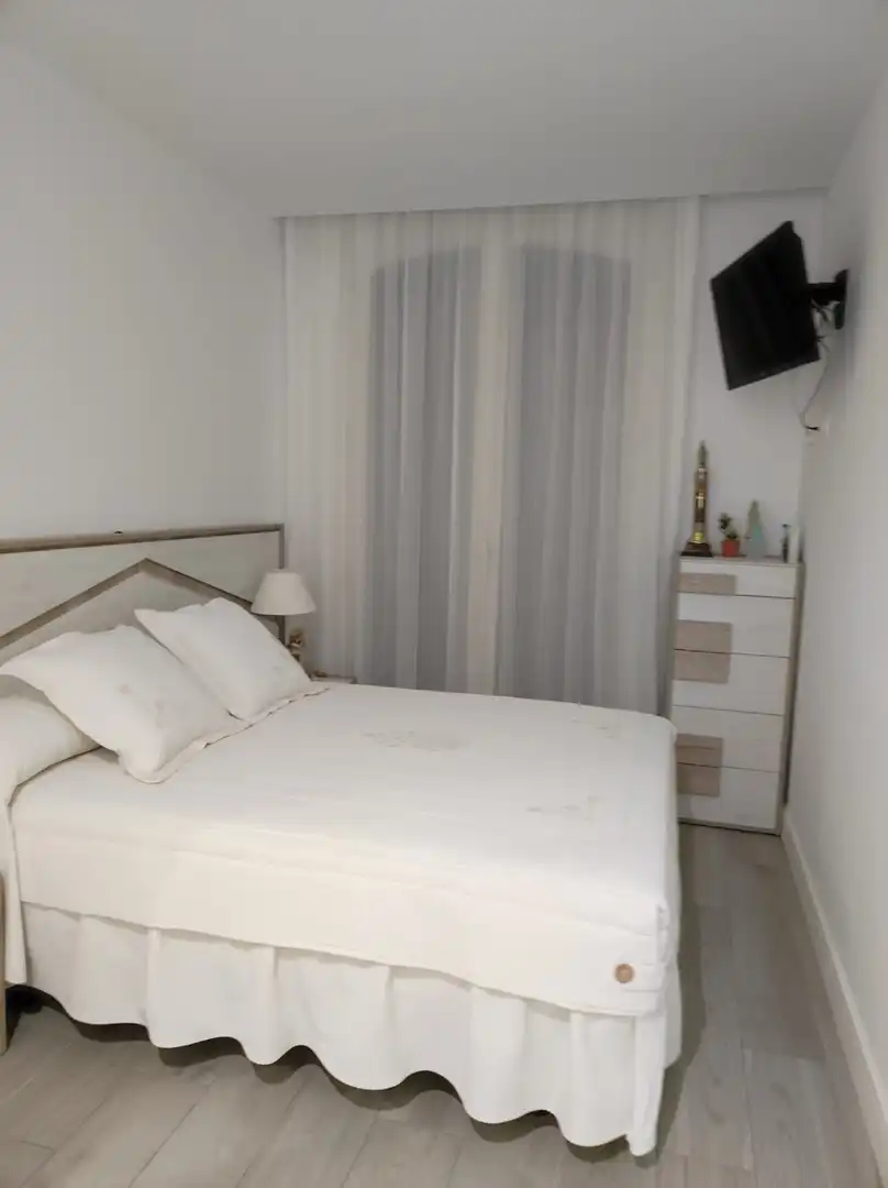 Schlafzimmer von Wohnung zum Verkauf in Monzón mit Klimaanlage, Heizung und Möbliert