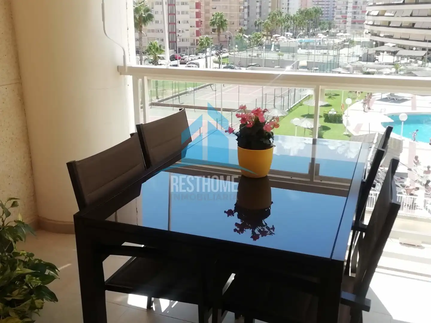 Vista exterior de Apartament de lloguer en Cullera amb Aire condicionat, Jardí privat i Terrassa