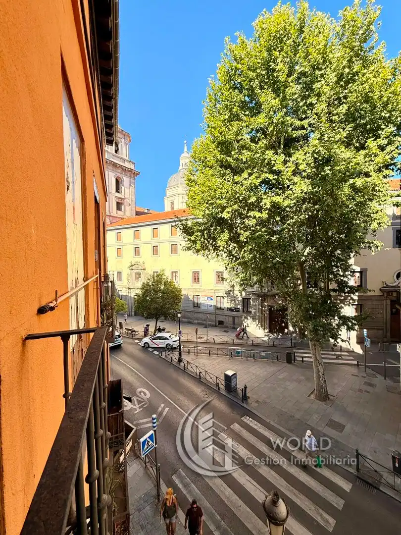 Exterior view of Flat for rent in Madrid  with Heating, Furnished and Washing machine