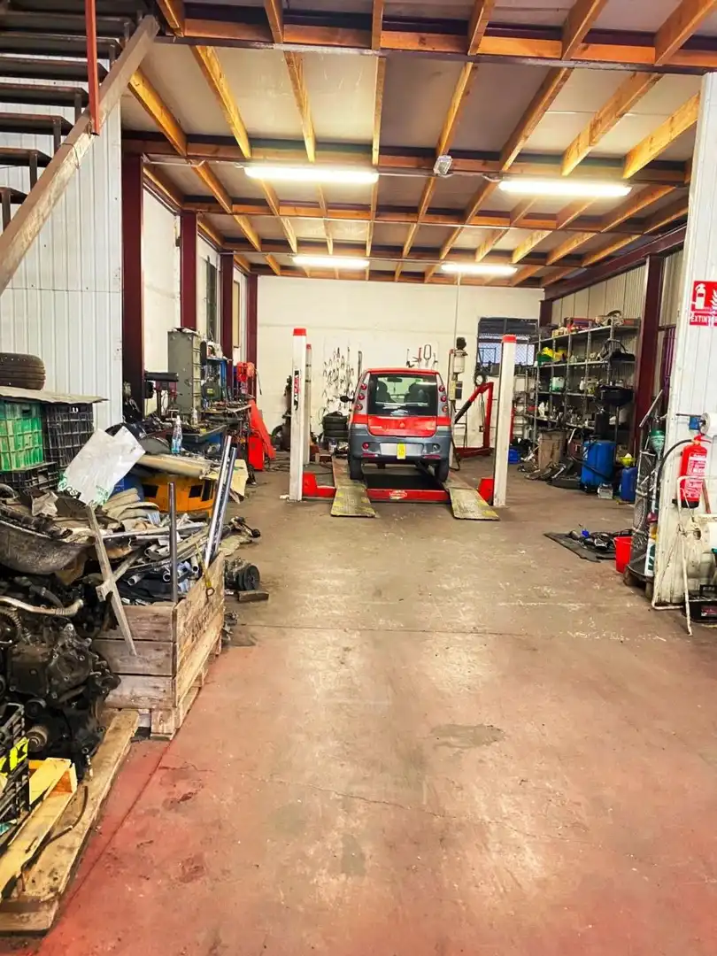 Aparcament de Nau industrial en venda en Murcia