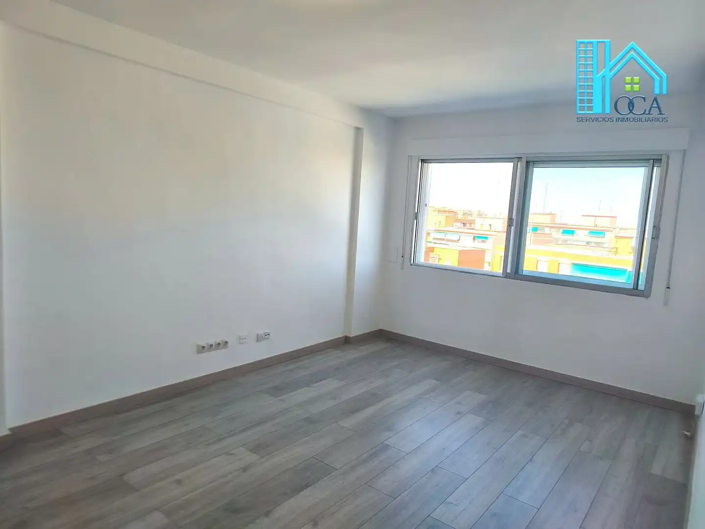 Habitación de Piso en venta en Móstoles con Aire acondicionado, Jardín privado y Piscina comunitaria
