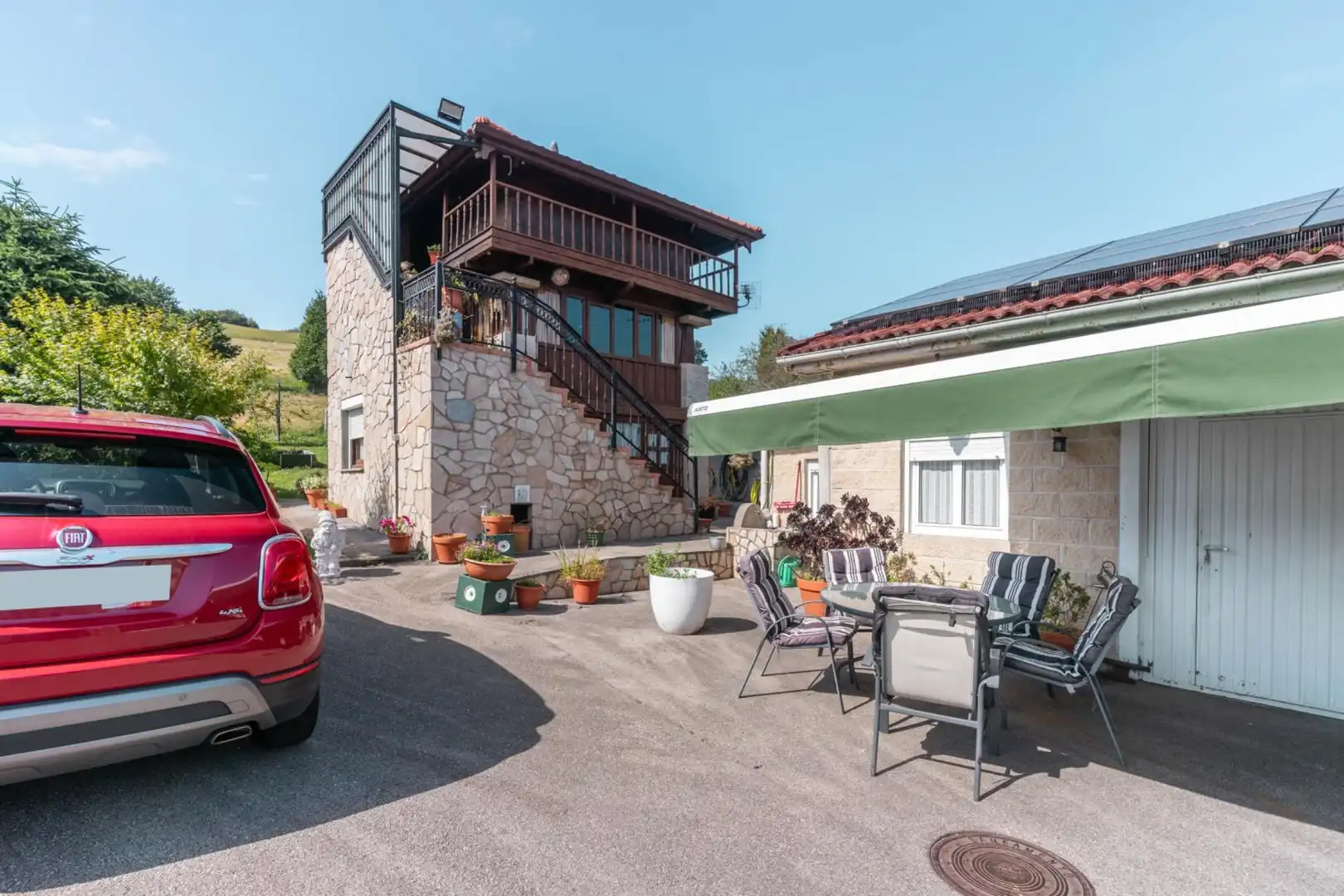 Terrassa de Casa o xalet en venda en Muros de Nalón amb Calefacció, Jardí privat i Terrassa