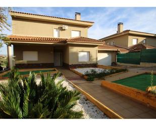 Exterior view of Single-family semi-detached to rent in Cabanillas del Campo  with Terrace and Swimming Pool