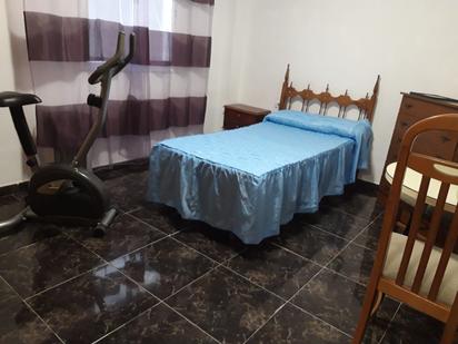 Bedroom of Flat to rent in  Granada Capital  with Balcony