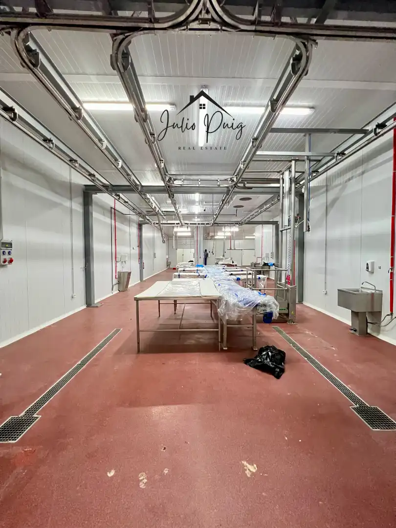 Industriegebäude zum Verkauf in Coria del Río, imagen 14