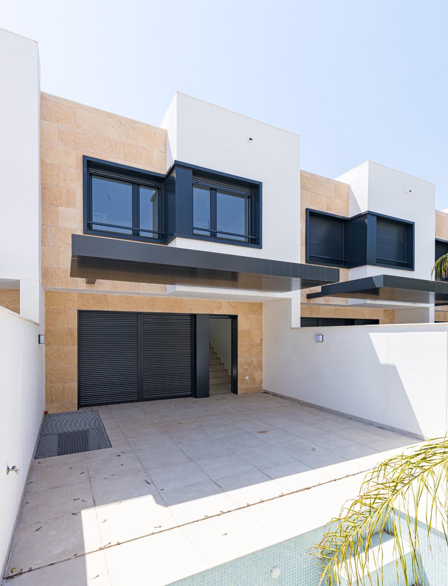 Exterior view of Duplex for sale in  Murcia Capital  with Air Conditioner, Terrace and Storage room