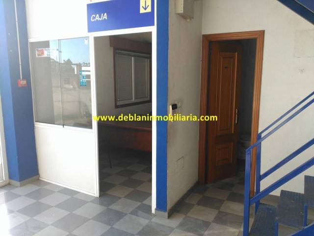 Local comercial en Alquiler en O Porriño