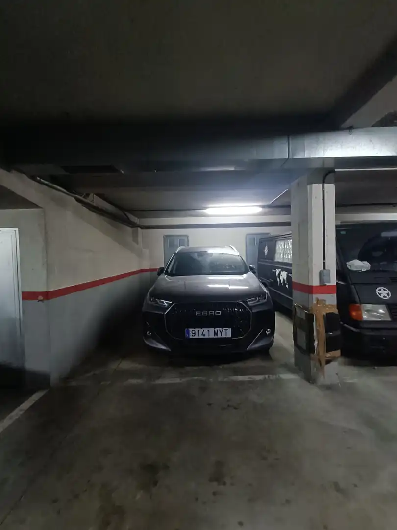 Aparcament de Pis en venda en Miranda de Ebro amb Calefacció, Terrassa i Traster