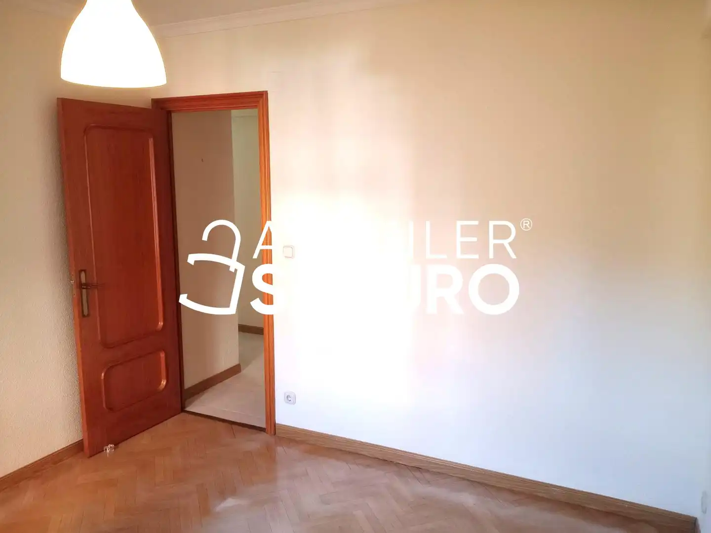 Schlafzimmer von Wohnung zur Miete in Valladolid mit Heizung und Terrasse