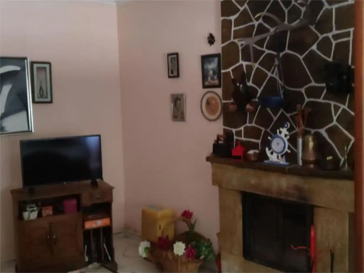 Sala de estar de Casa o chalet en venta en Ponteceso con Balcón