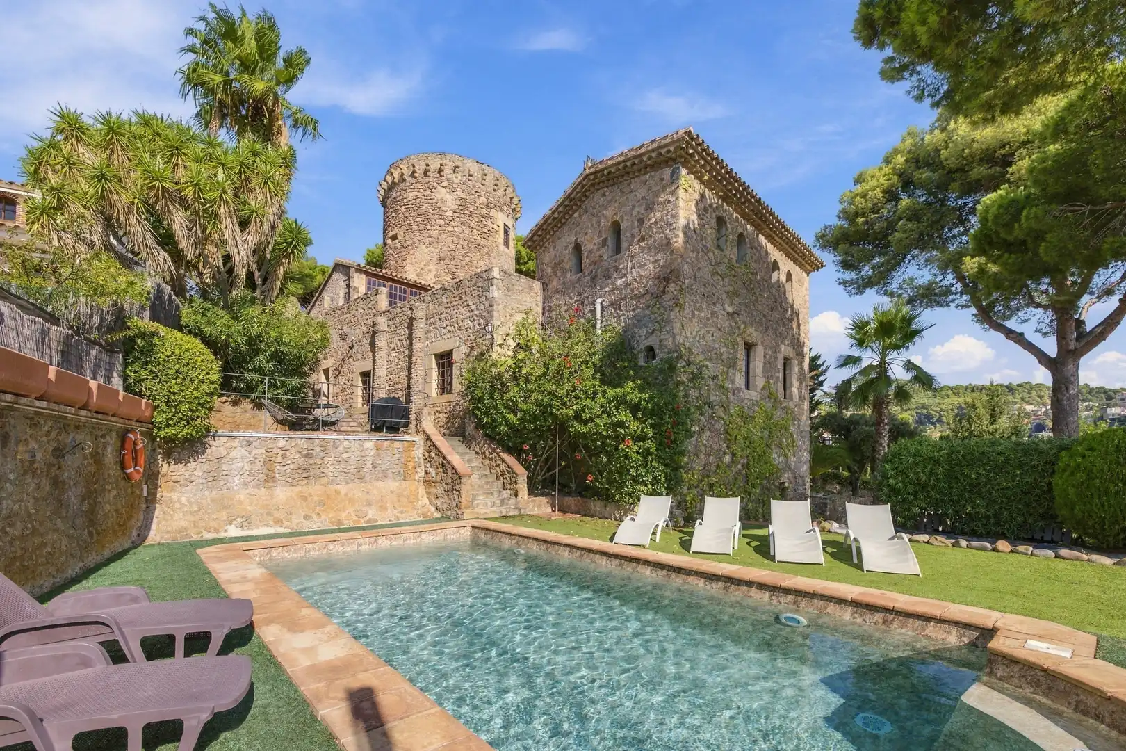 Haus mit Pool zum Verkauf in Santa Susanna