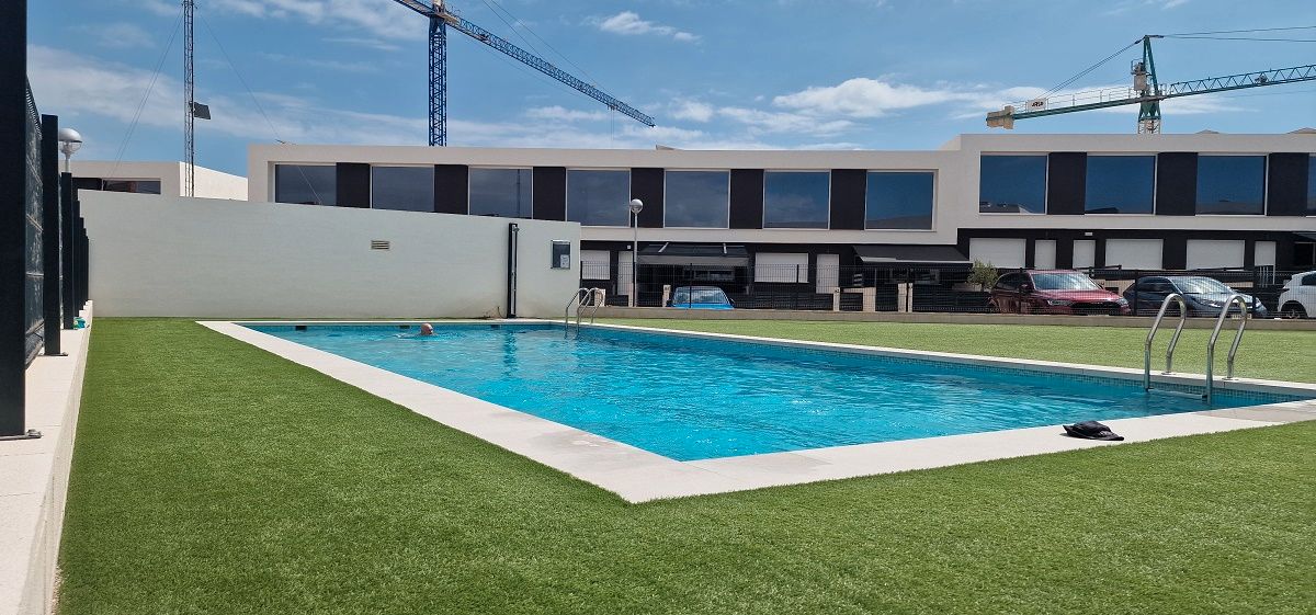 Piscina de Planta baixa en venda en Santa Pola amb Terrassa i Piscina comunitària