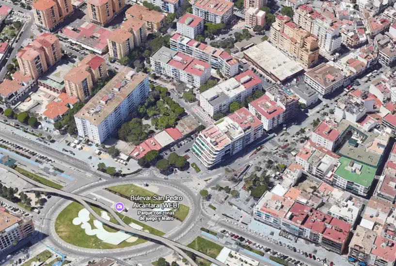 Vista exterior de Local en venta en Marbella con Aire acondicionado, Calefacción y Terraza