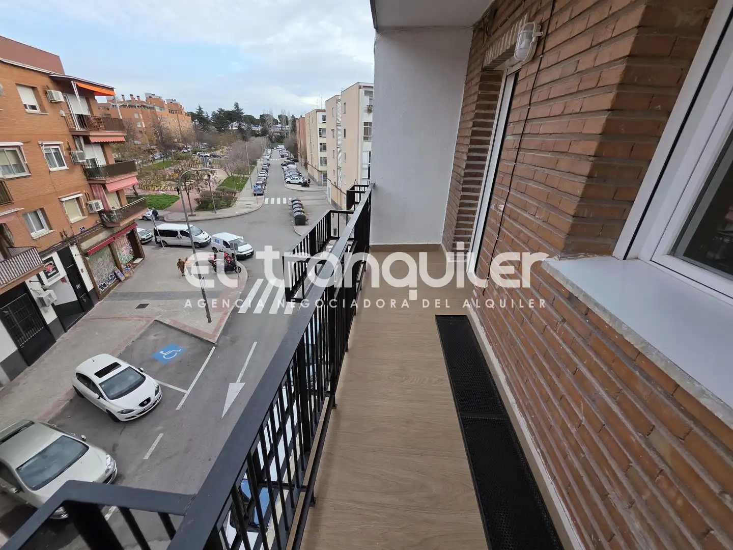 Exterior view of Flat for rent in Madrid  with Terrace and Washing machine