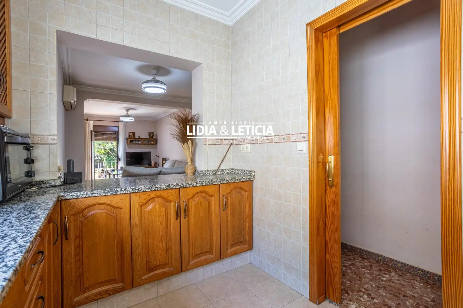 Cuina de Casa o xalet en venda en Alcalá de Guadaira amb Aire condicionat, Calefacció i Terrassa