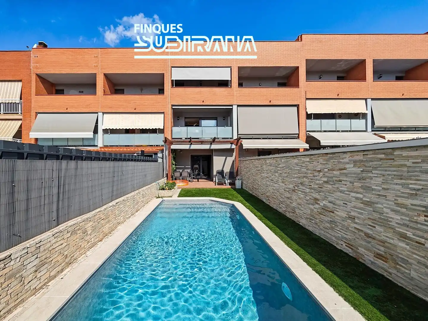 Piscina de Casa o chalet en venta en Vilanova del Camí con Aire acondicionado, Calefacción y Jardín privado