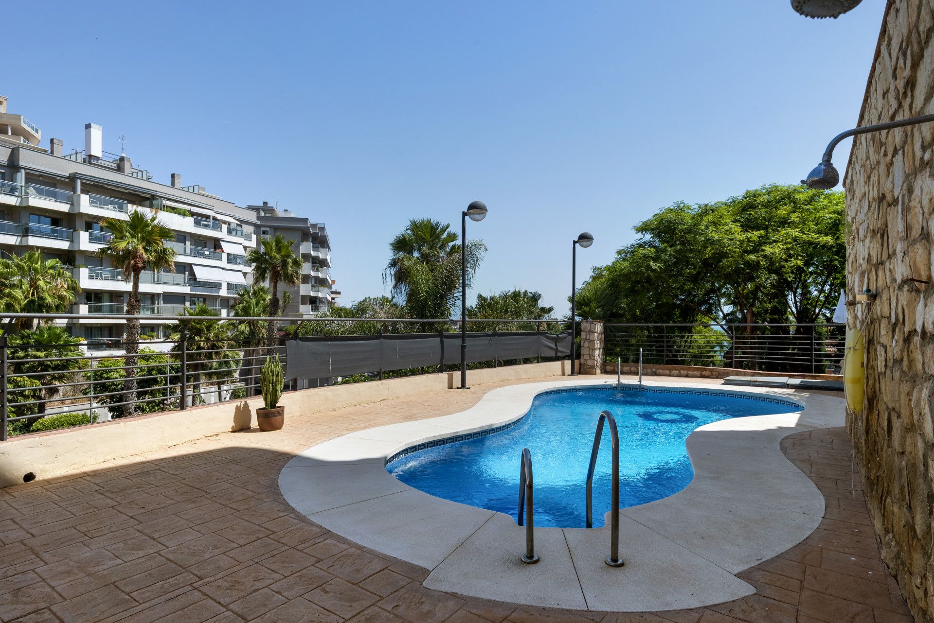 Piscina de Casa adosada en venda en Benalmádena amb Aire condicionat, Terrassa i Piscina