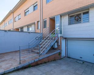 Exterior view of Single-family semi-detached for sale in Guadalajara Capital  with Air Conditioner, Heating and Terrace