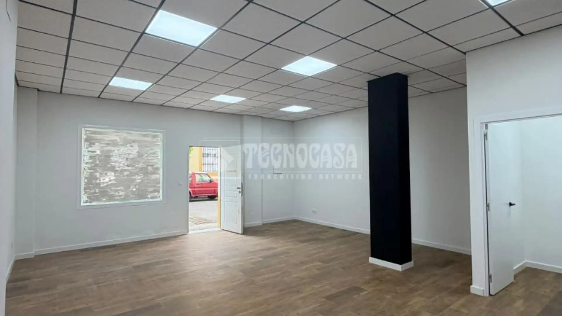 Local en venta en Utrera con Aire acondicionado y Calefacción