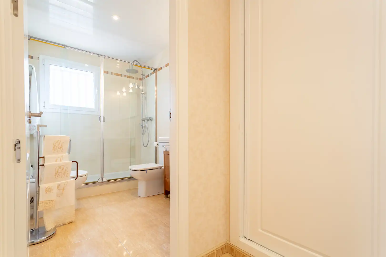 Baño de Casa adosada en venta en Torredembarra con Aire acondicionado, Calefacción y Jardín privado