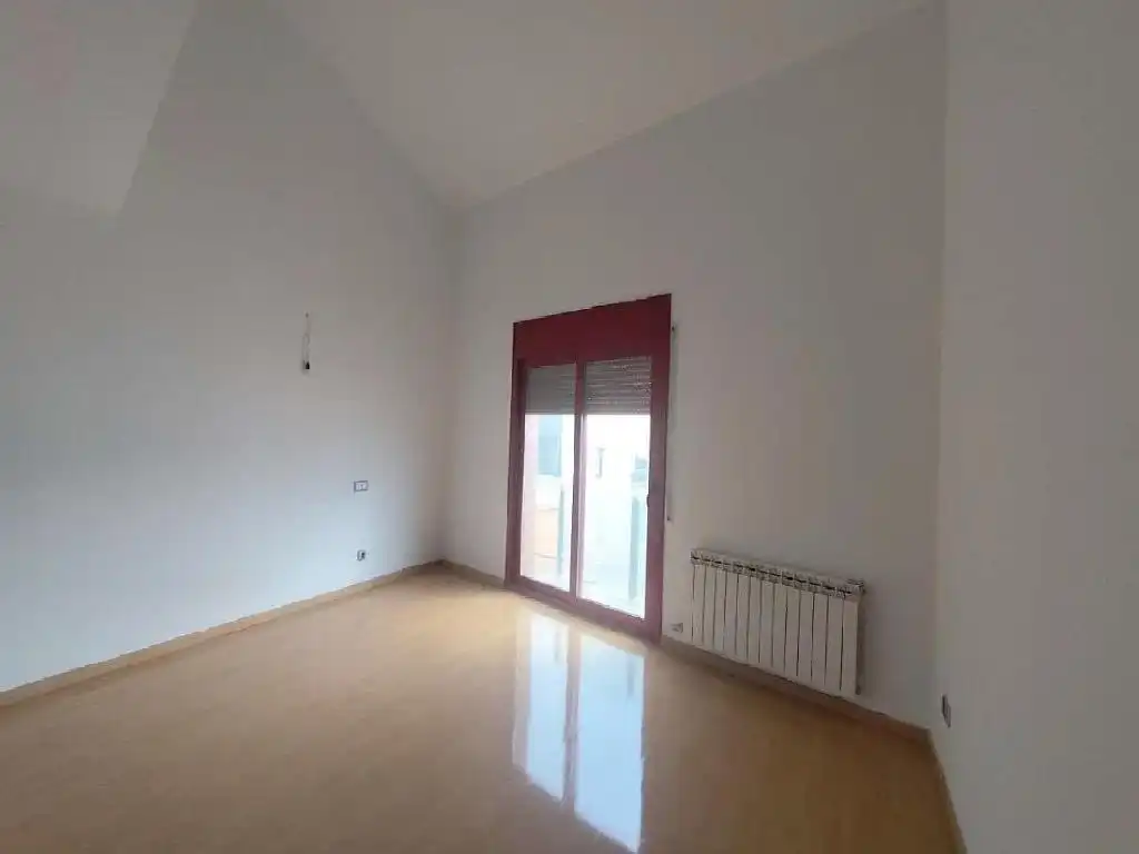 Schlafzimmer von Gebäude zum Verkauf in Balenyà