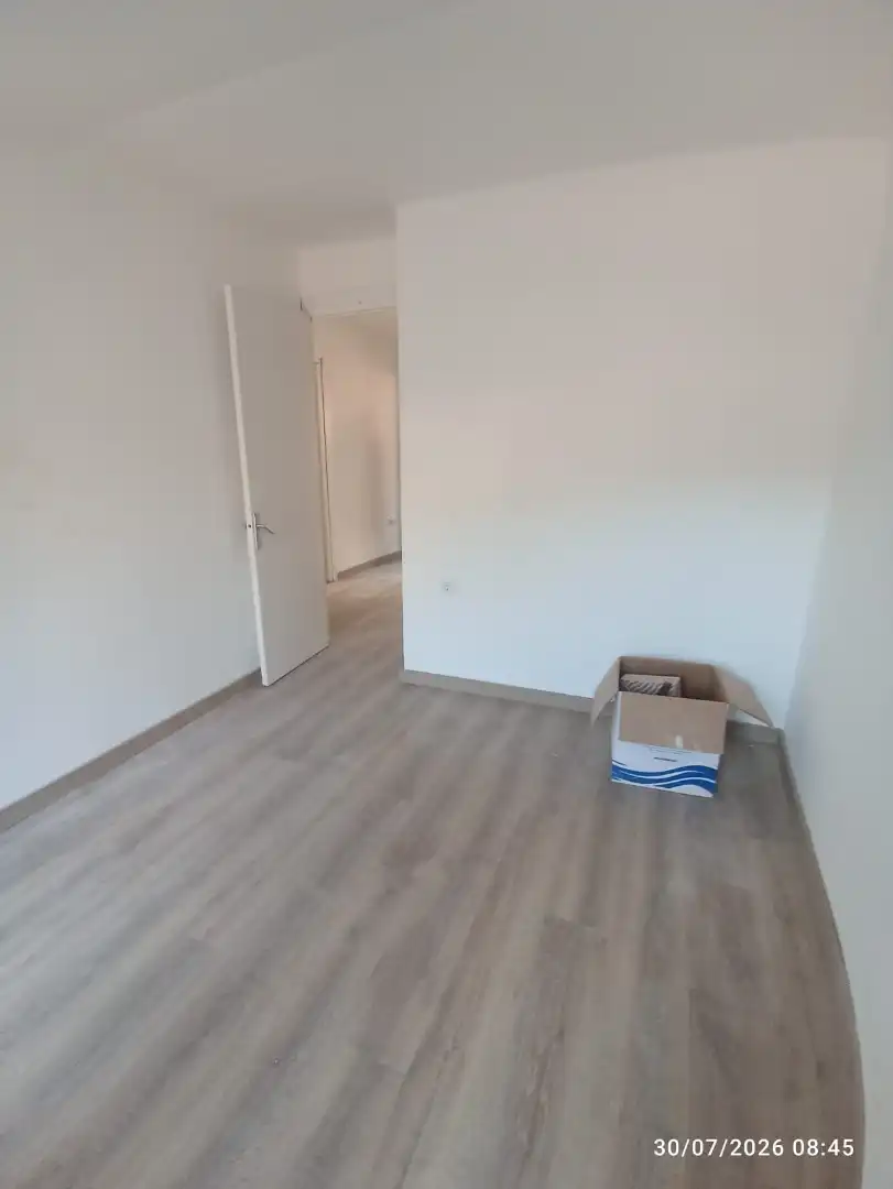 Flat for sale in Carrer d'Alpens, imagen 2