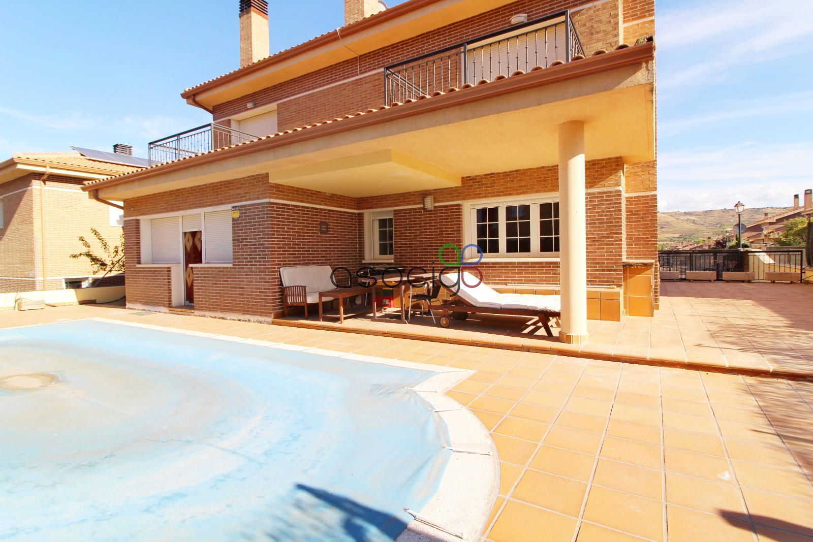 Swimming pool of House or chalet for sale in Guadalajara Capital  with Heating, Terrace and Swimming Pool